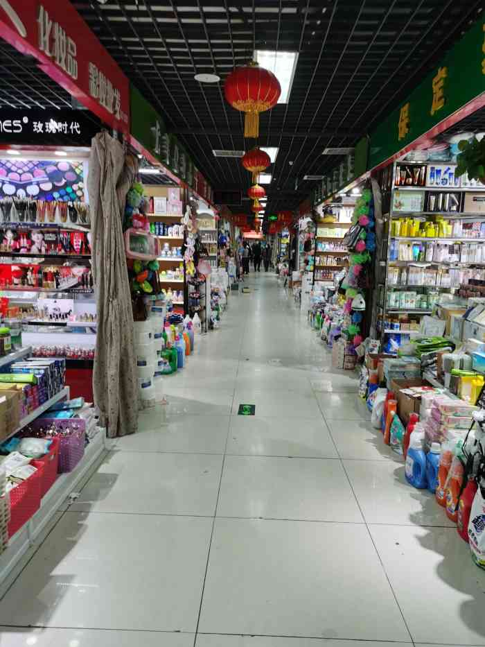 浚县百货超市，繁荣的商贸中心与社区活力之源