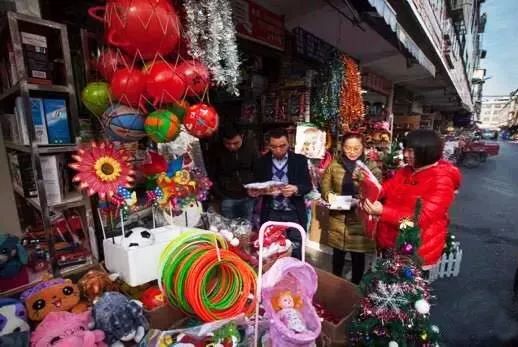 景区百货批发市场，繁荣的旅游经济新引擎