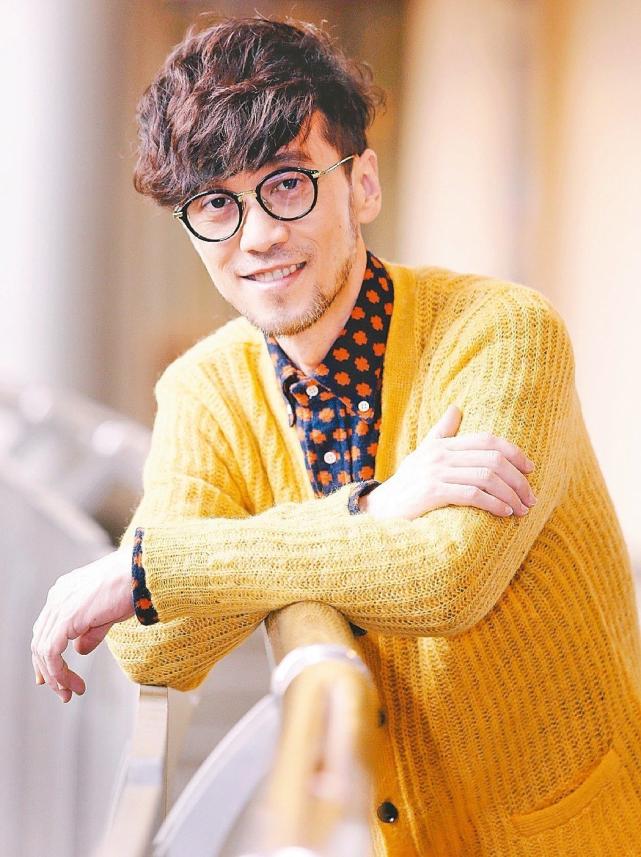 经典老歌周传雄黄昏的歌词之美