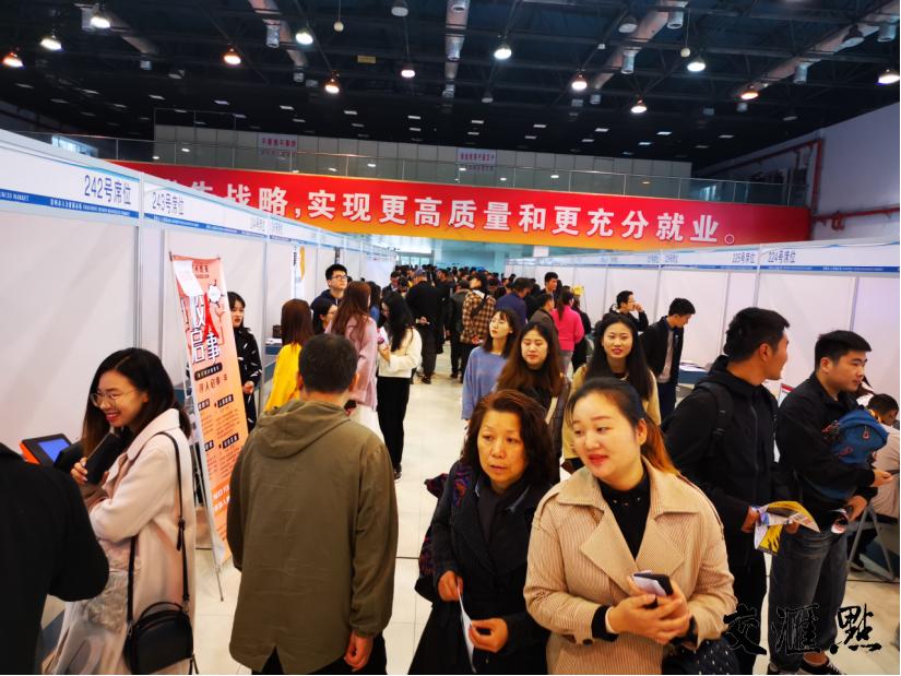 江苏自考网与自考教材，通往学历提升的智慧之路