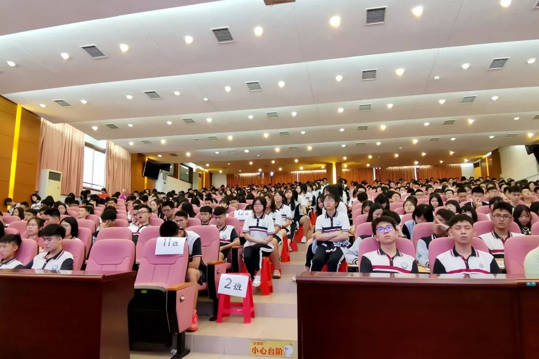 江苏自考网六月风采，梦想起航，奋斗正当时